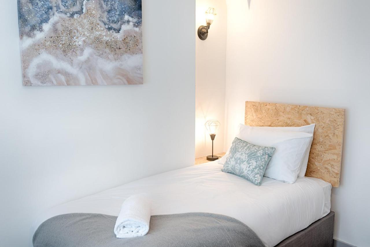 Groves House Swansea City Centreアパートメント エクステリア 写真